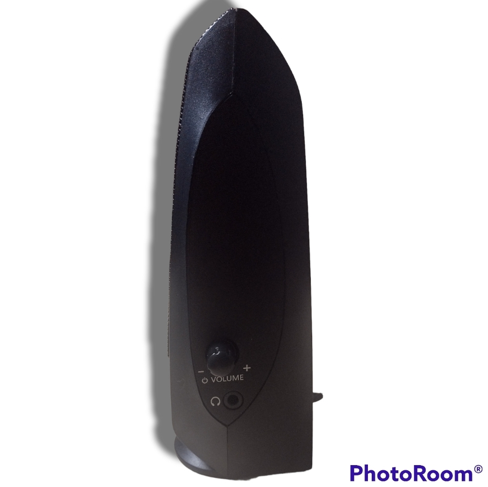 EUC Set of Logitech S-120 Black Wired Computer Speakers - Picture 2 of 7